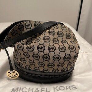 Michael Kors Vintage Signature Handbag Black/Beige